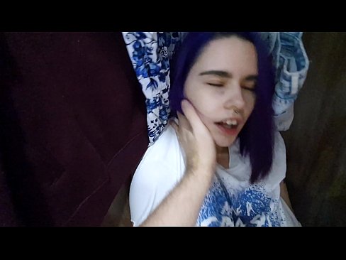 ❤️ Leidsin oma õe kapist ja aitasin tal cumida ️ Sluts at porn et.pornjimbo.ru ️❤